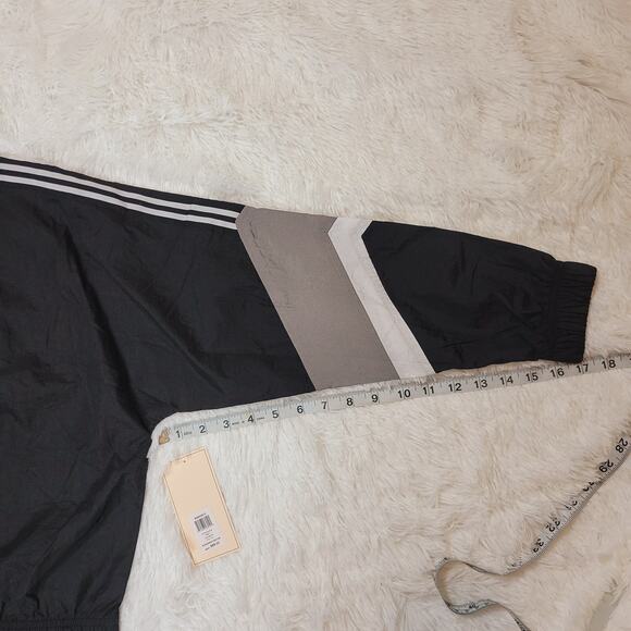Windbreaker Jacket Large - Picture 9 of 12